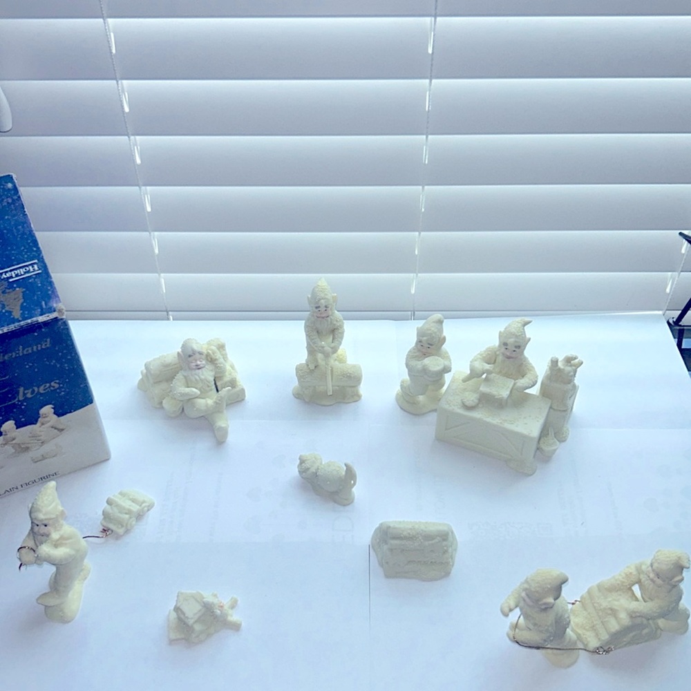 Holiday Expressions WINTER WONDERLAND OF SNOW ELVES 9 P Jade Porcelain
